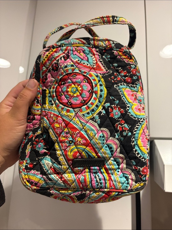 Vera Bradley Handbags - Vera Bradley Lunch Tote